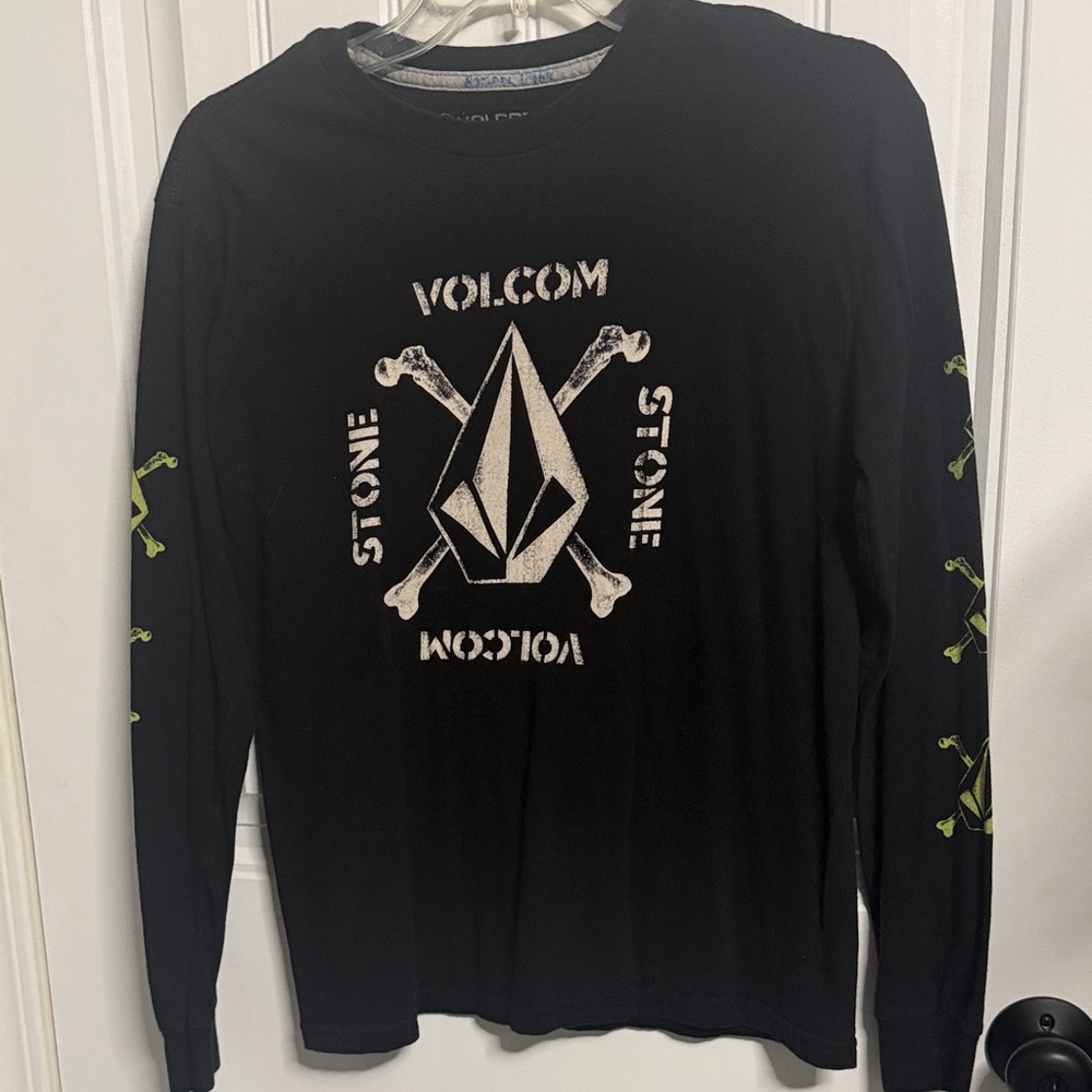 Volcom Black Long Sleeve with Green Accents
